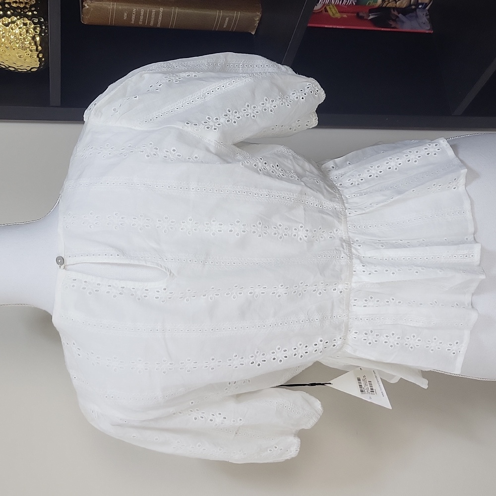 LOST + WANDER White Eyelet Short Sleeve Peplum Top - Picture 7 of 12